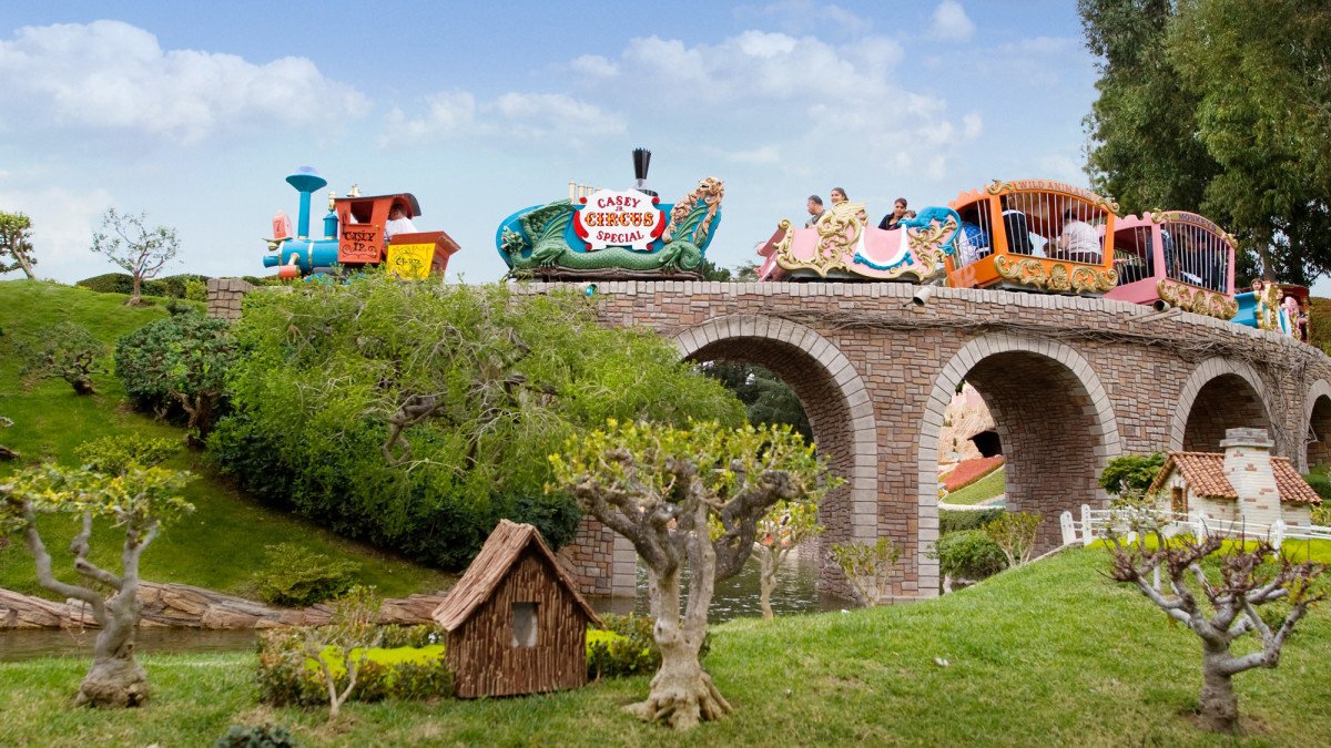 Casey-Jr-Circus-Train.jpg