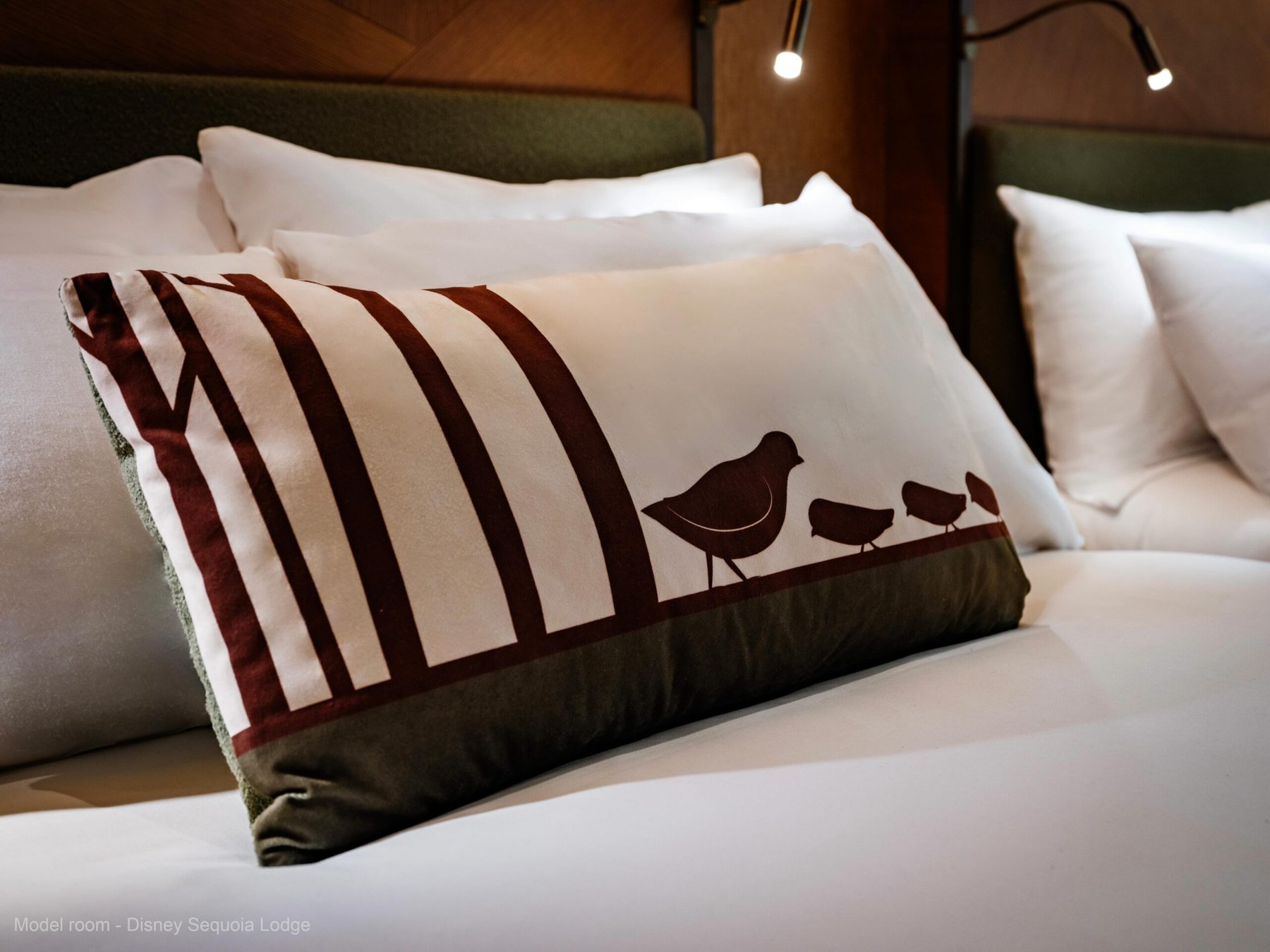 DISNEY-SEQUOIA-LODGE-ROOM-3-scaled