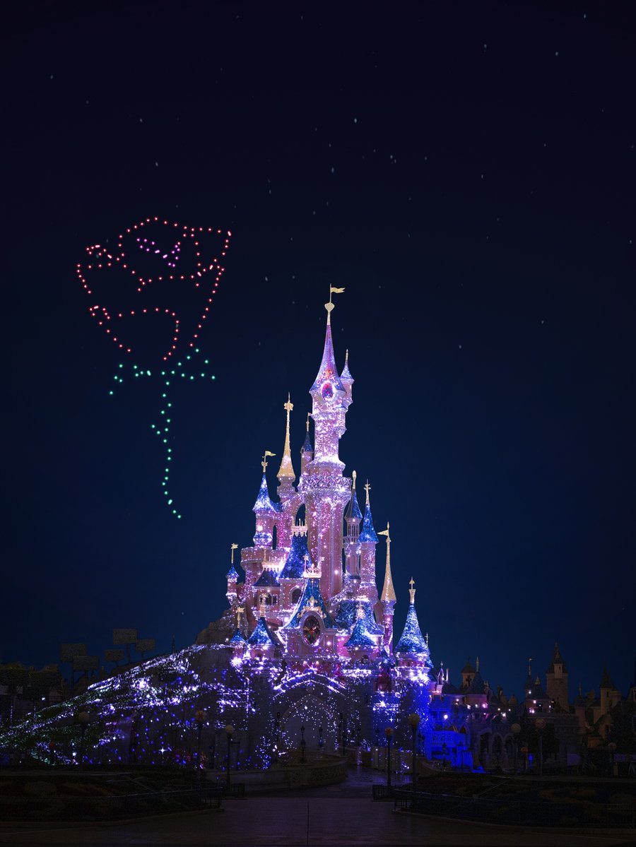 DisneyTalesofMagic_BeautyandTheBeast_DronesandEffects_PressVisual_9