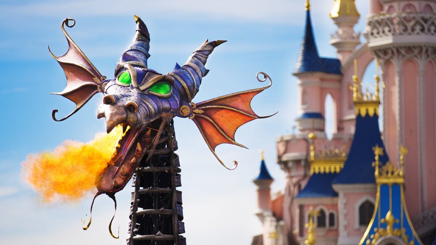 Disneyland-Paris-Halloween-Maleficent-Dragon-scaled.jpg