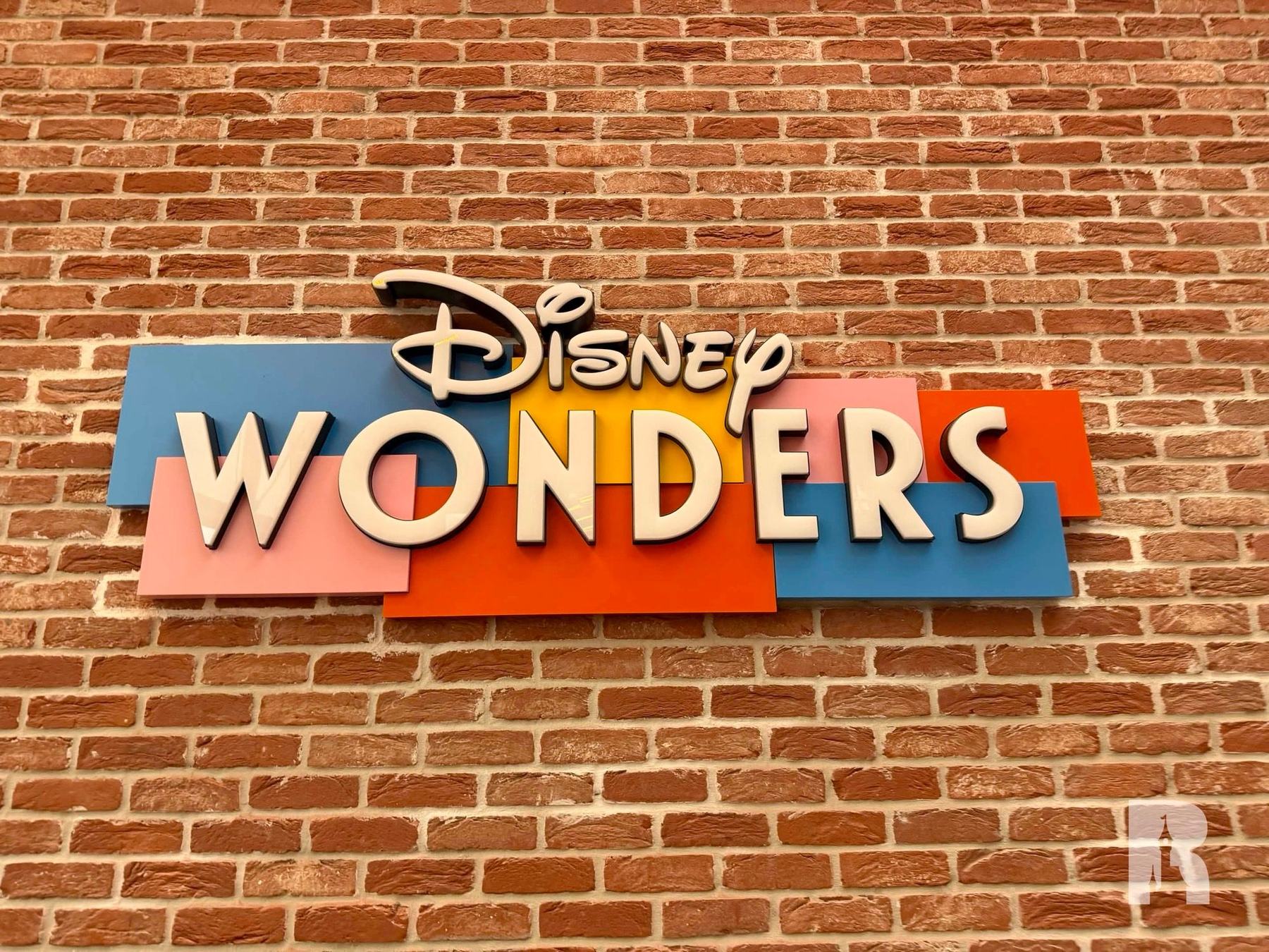 Eerste uithangbord van Disney Wonders geplaatst - week 35 2026