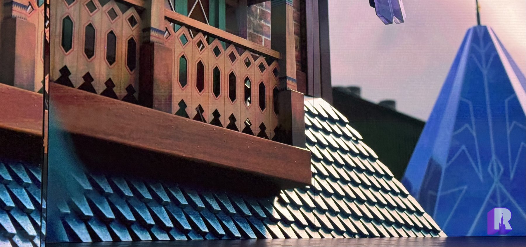 dlp-details-world-of-frozen-01