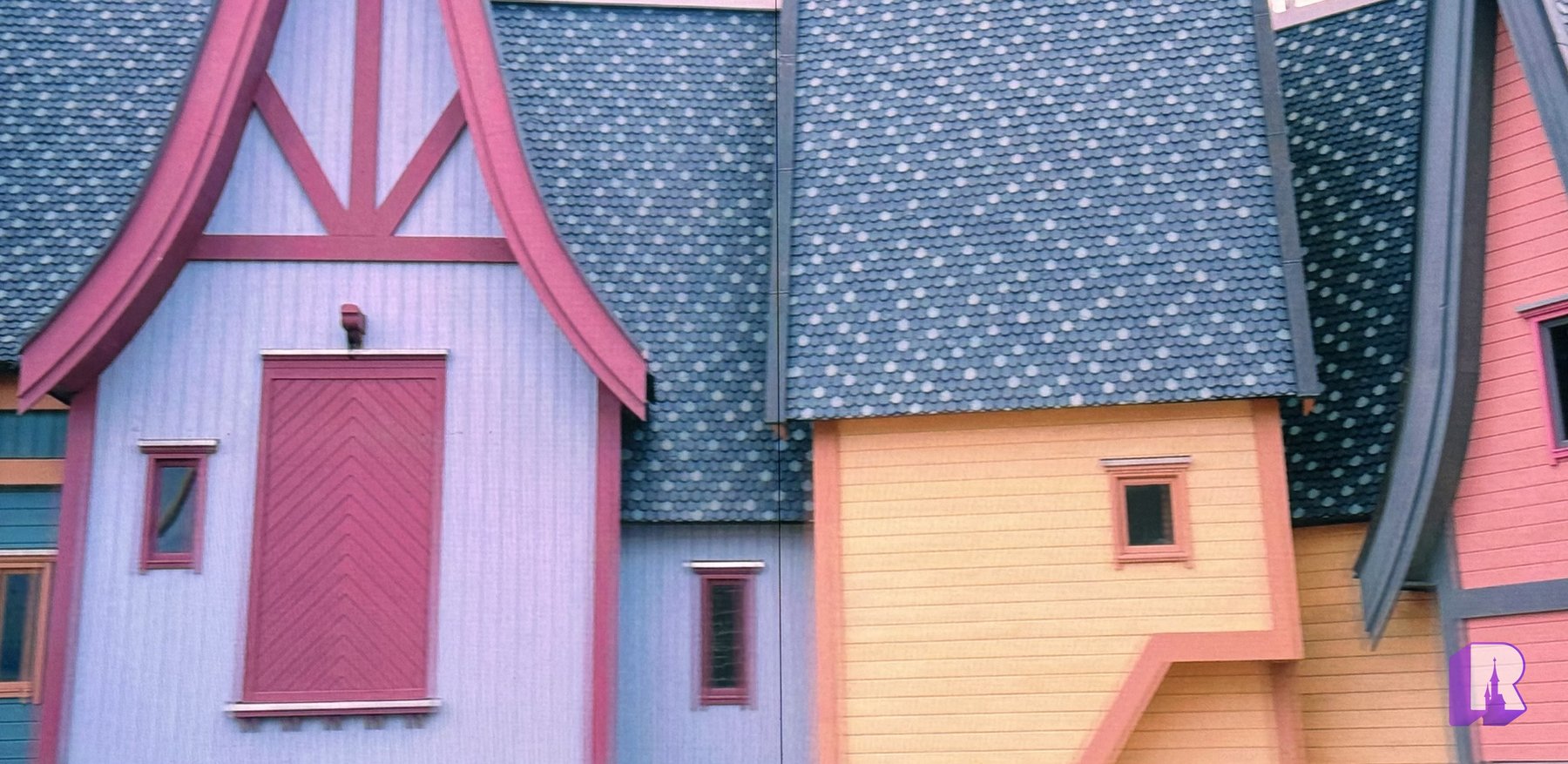 dlp-details-world-of-frozen-03