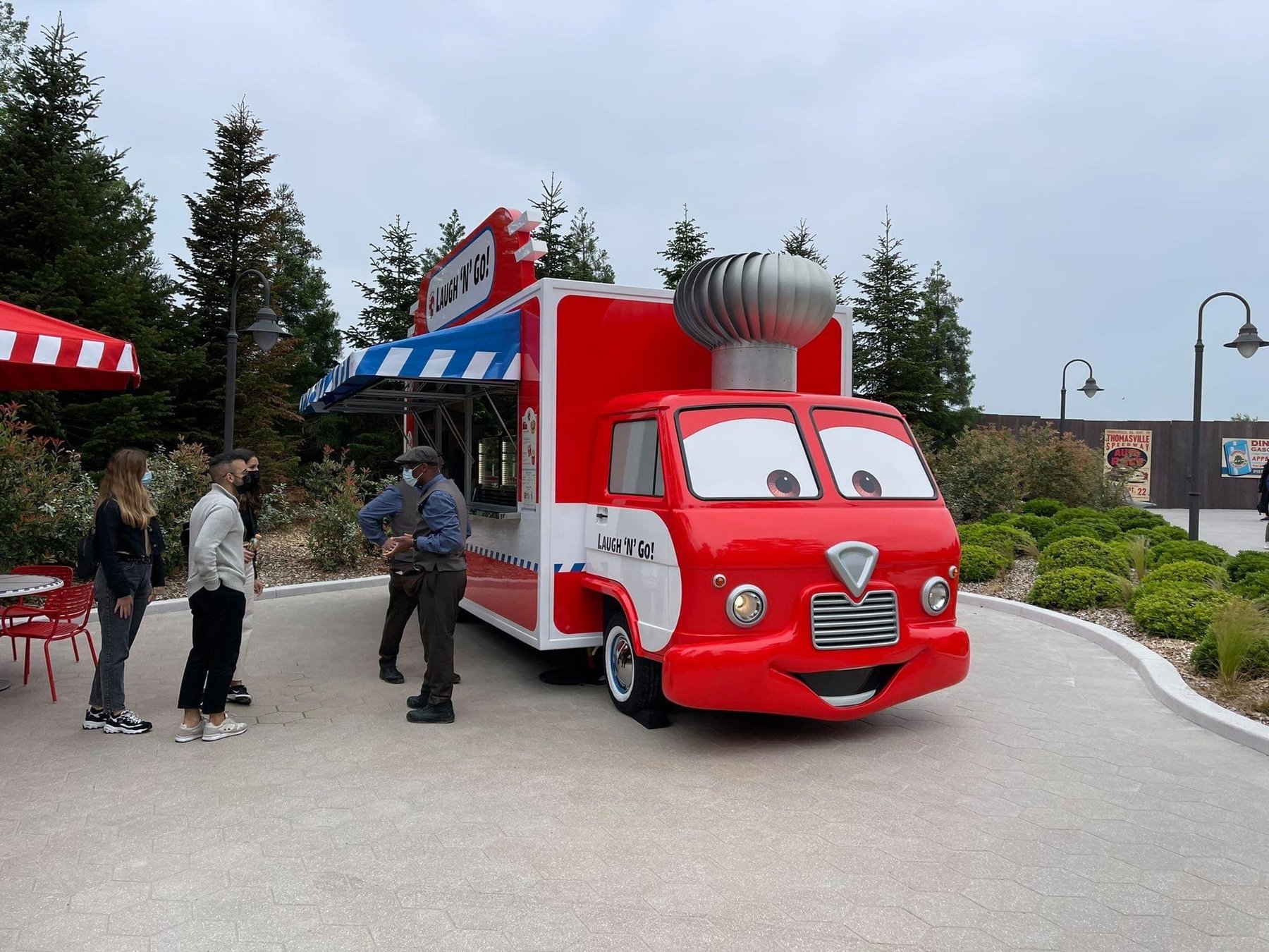 dlp-foodtruck-laugh-n-go-01.jpg