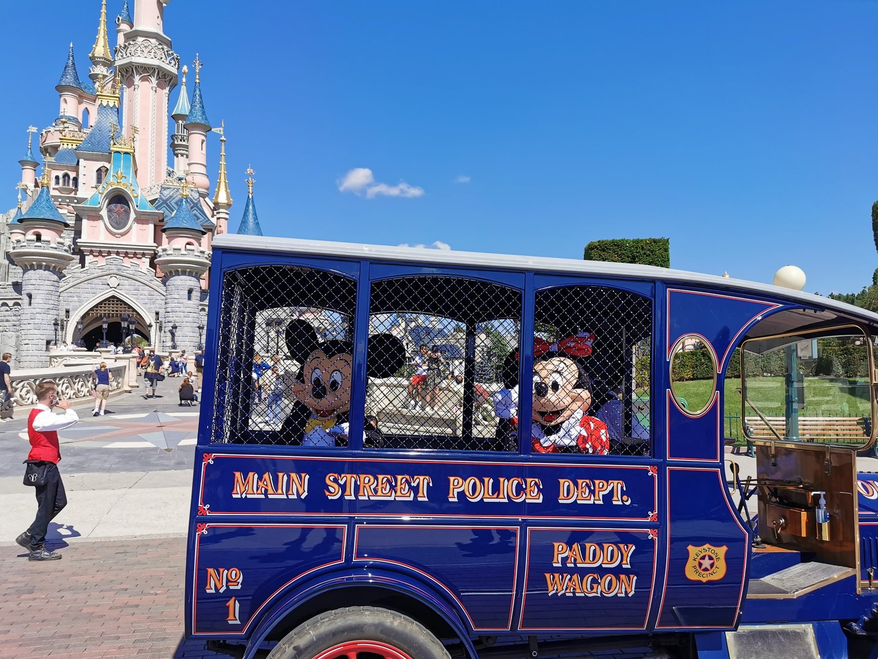 dlp-mini-parades-17.jpg