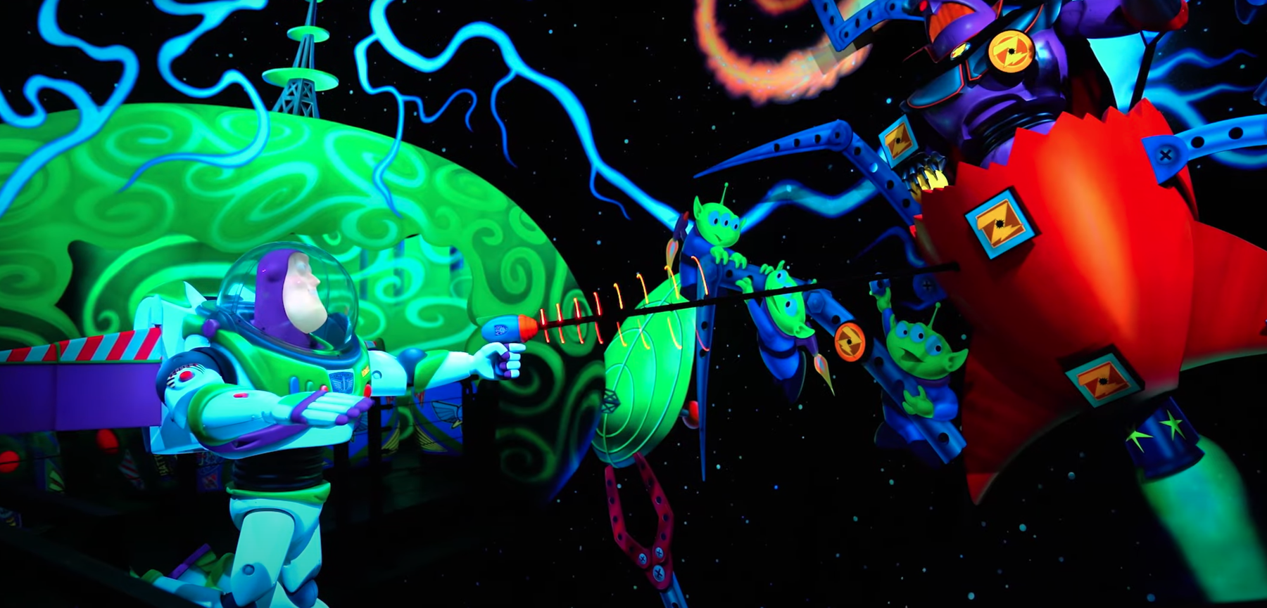 dlp-refurbishment-buzz-lightyear-laserblast-08.png