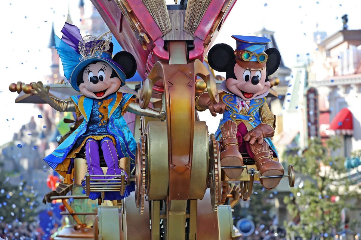 dlp-stars-on-parade-mickey-minnie.jpg
