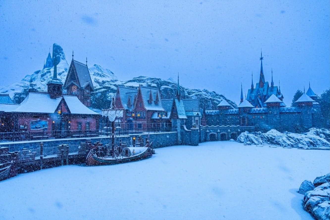 dlp-world-of-frozen-snow-01