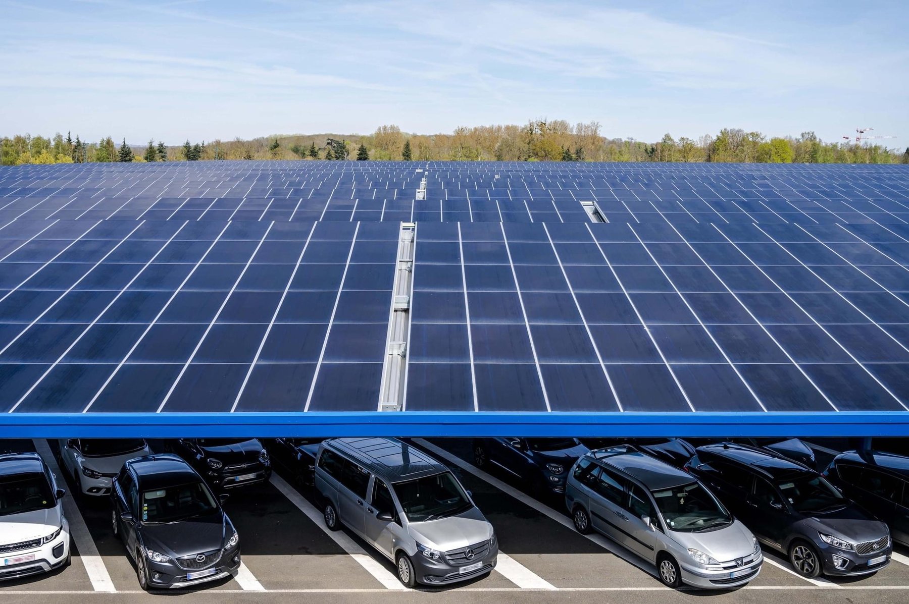 dlp-zonnepanelen-parking-01.JPG dlp-zonnepanelen-parking-01.JPG
