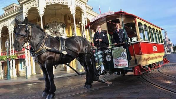 horse-drawn-street-cars-main-street