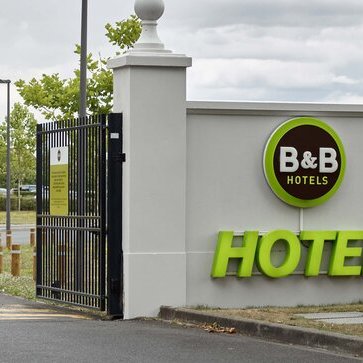 hotel-pres-de-disneyland_R_-paris_4570_exterior-branded-25022