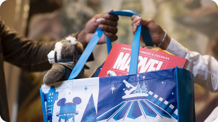 n036603_2026nov25_world_beauty-shots-new-york-boutique_16-9_radius100_tcm816-257289$p~1$f~jpg