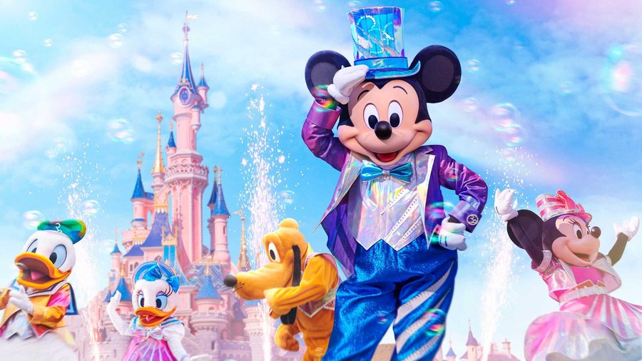 n037010_2029apr16_world_dlp-30th-anniversary-dream-and-shine-brighter-show_16-9_tcm756-238659$w_1960$p_1.jpg