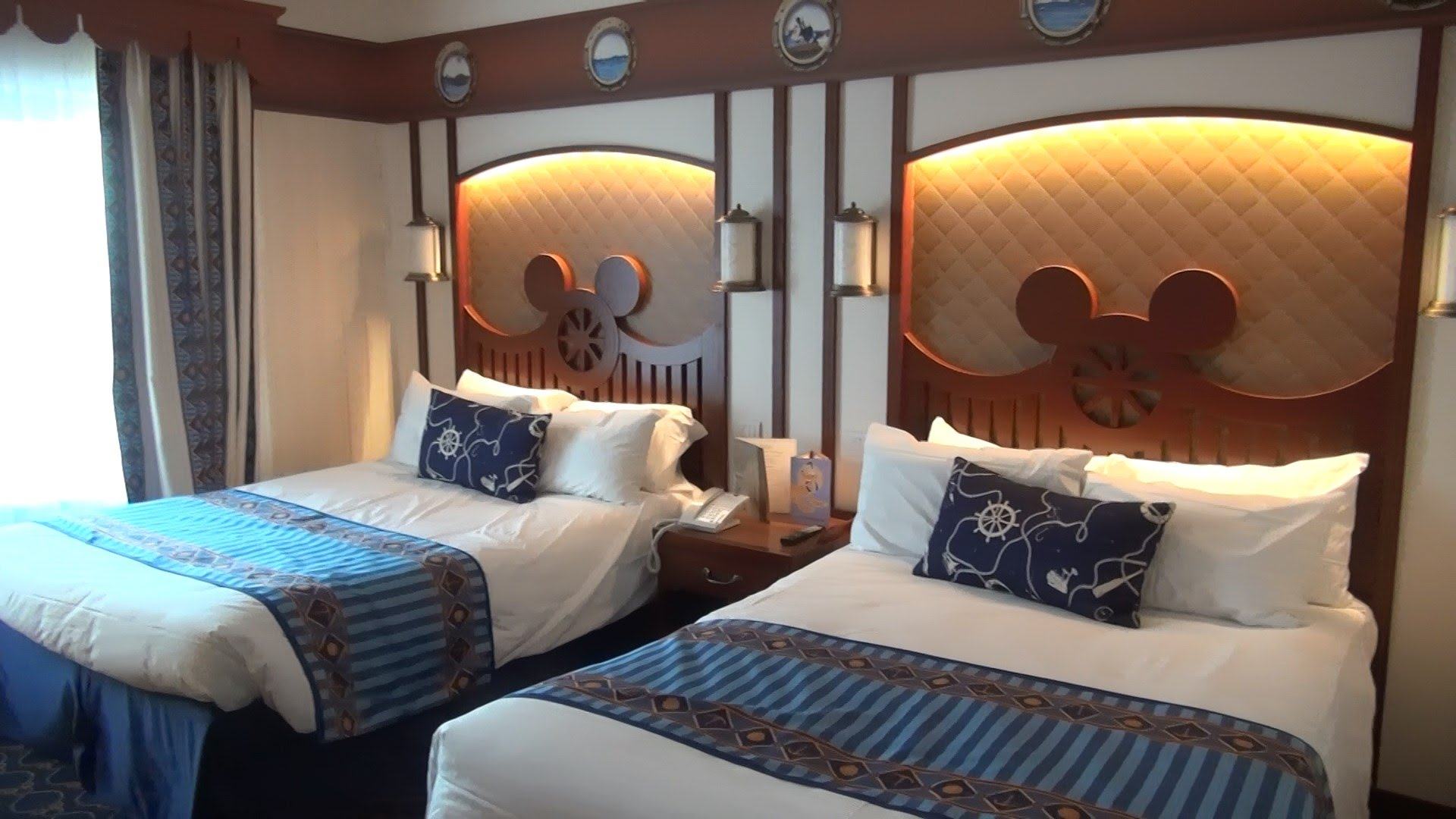 newport-bay-room.jpg newport-bay-room.jpg
